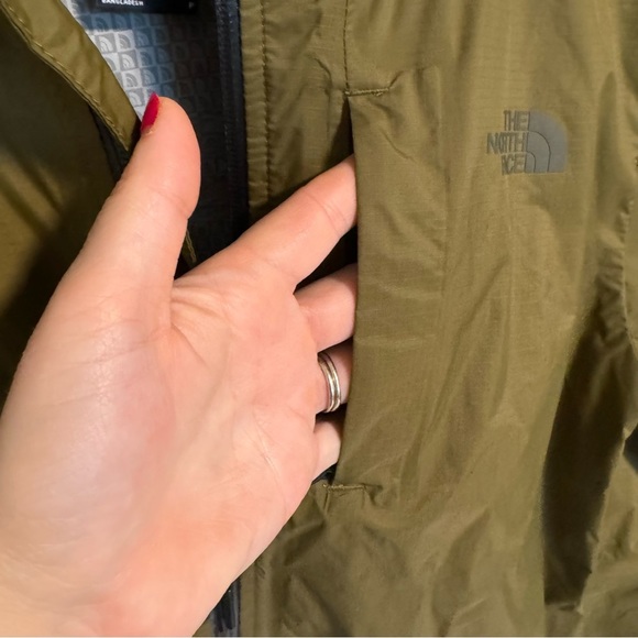 The North Face Men’s Alta Vista Jacket in Military Olive Small - Picture 10 of 15